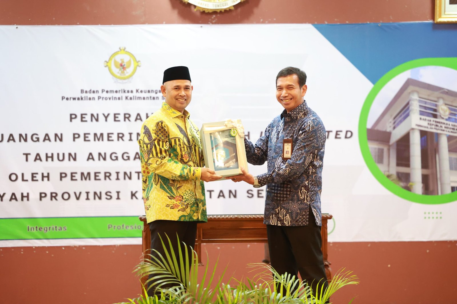 Pemkab Tanbu Serahkan LKPD Unaudited Tahun Anggaran 2024