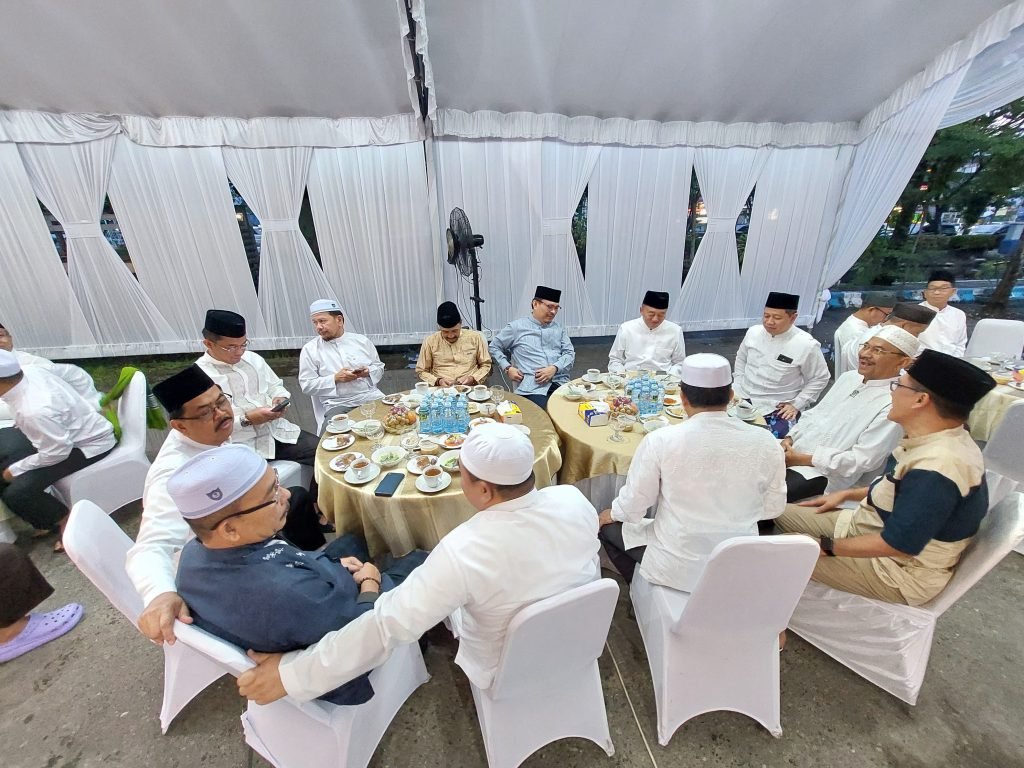 Pererat Silaturrahmi, Pj Sekda Provinsi Kalsel Gelar Buka Puasa Bersama