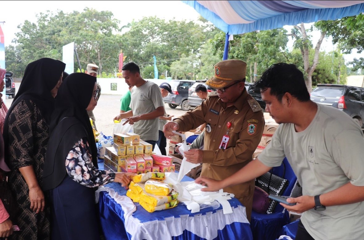 Rangkaian Ramadan dan Idulfitri, Disdag dan TP PKK Kalsel Gelar Pasar Murah