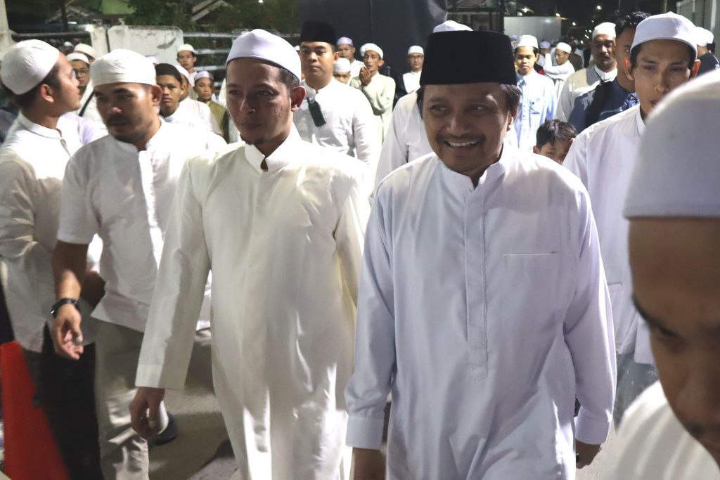 Wagub Hasnuryadi Hadiri Haul Abah Guru Banjar, Ajak Jamaah Mengamalkan Ajaran Beliau