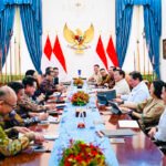 Presiden Prabowo Bahas Respons Ekonomi Global dan Kebijakan Tarif bersama Jajaran Kabinet