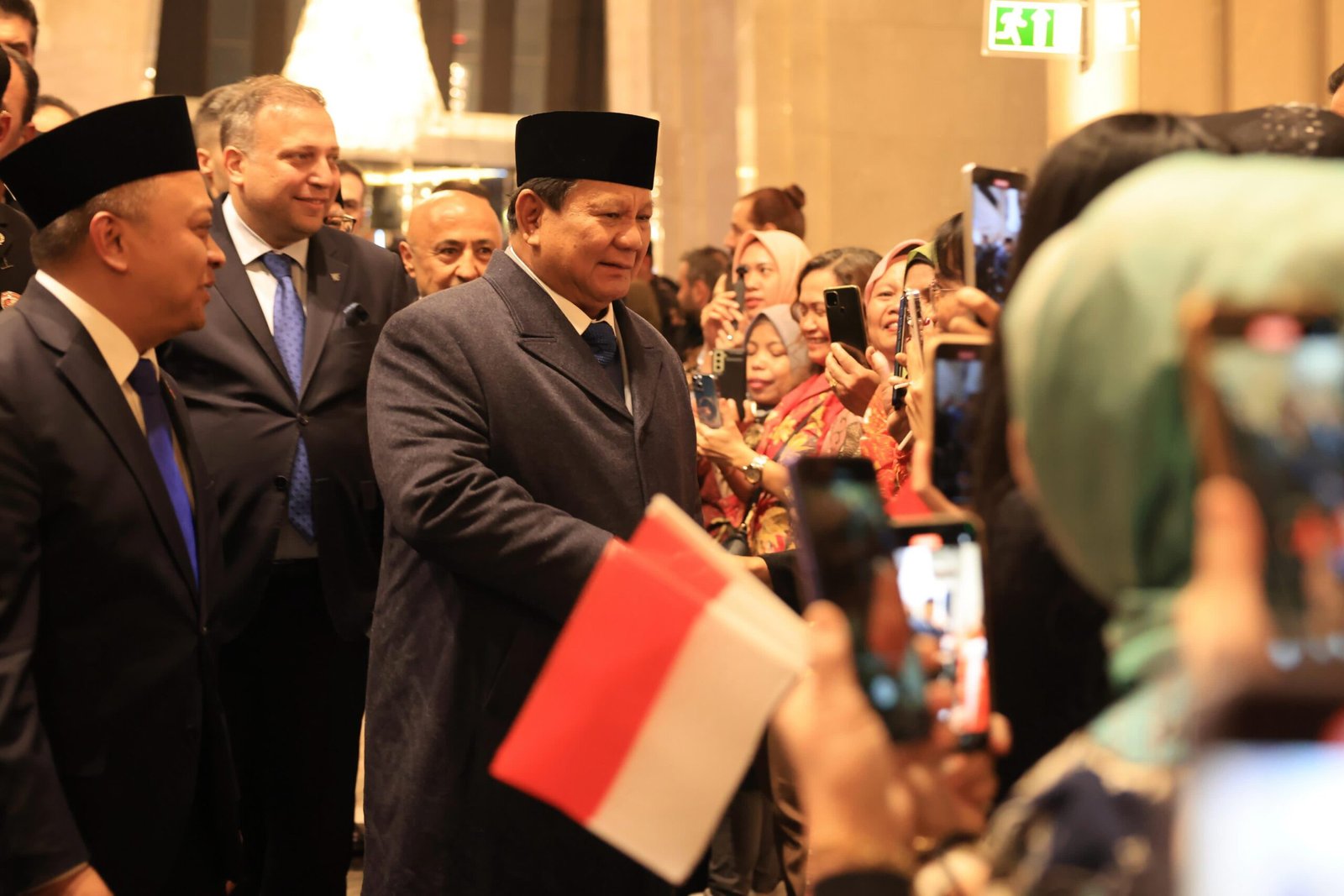 Sambutan Hangat dan Meriah Iringi Kedatangan Presiden Prabowo di Turkiye