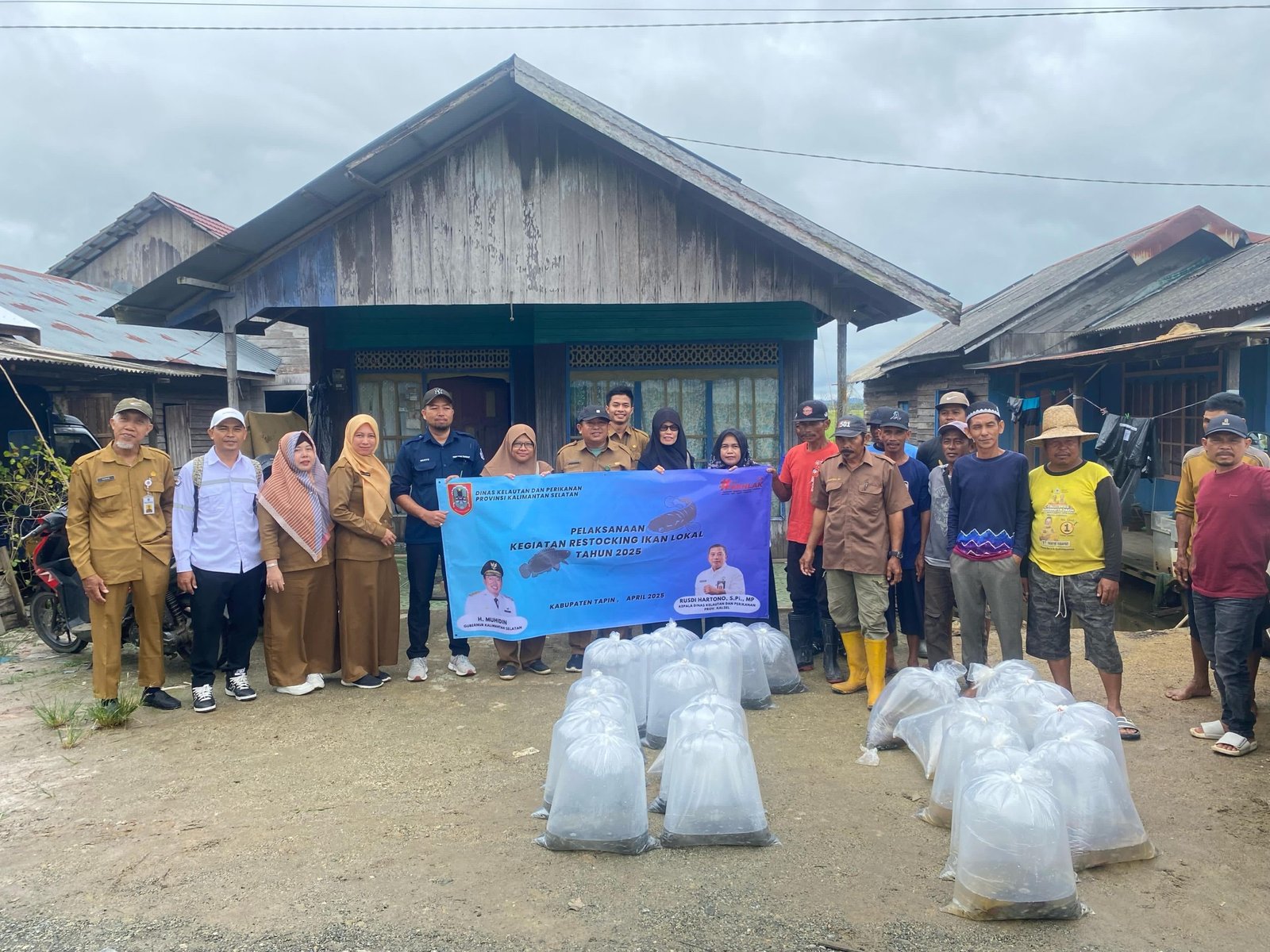 Atasi Penurunan Populasi Akibat Overfishing, Dislutkan Kalsel Restocking Ikan Lokal di Kabupaten Tapin