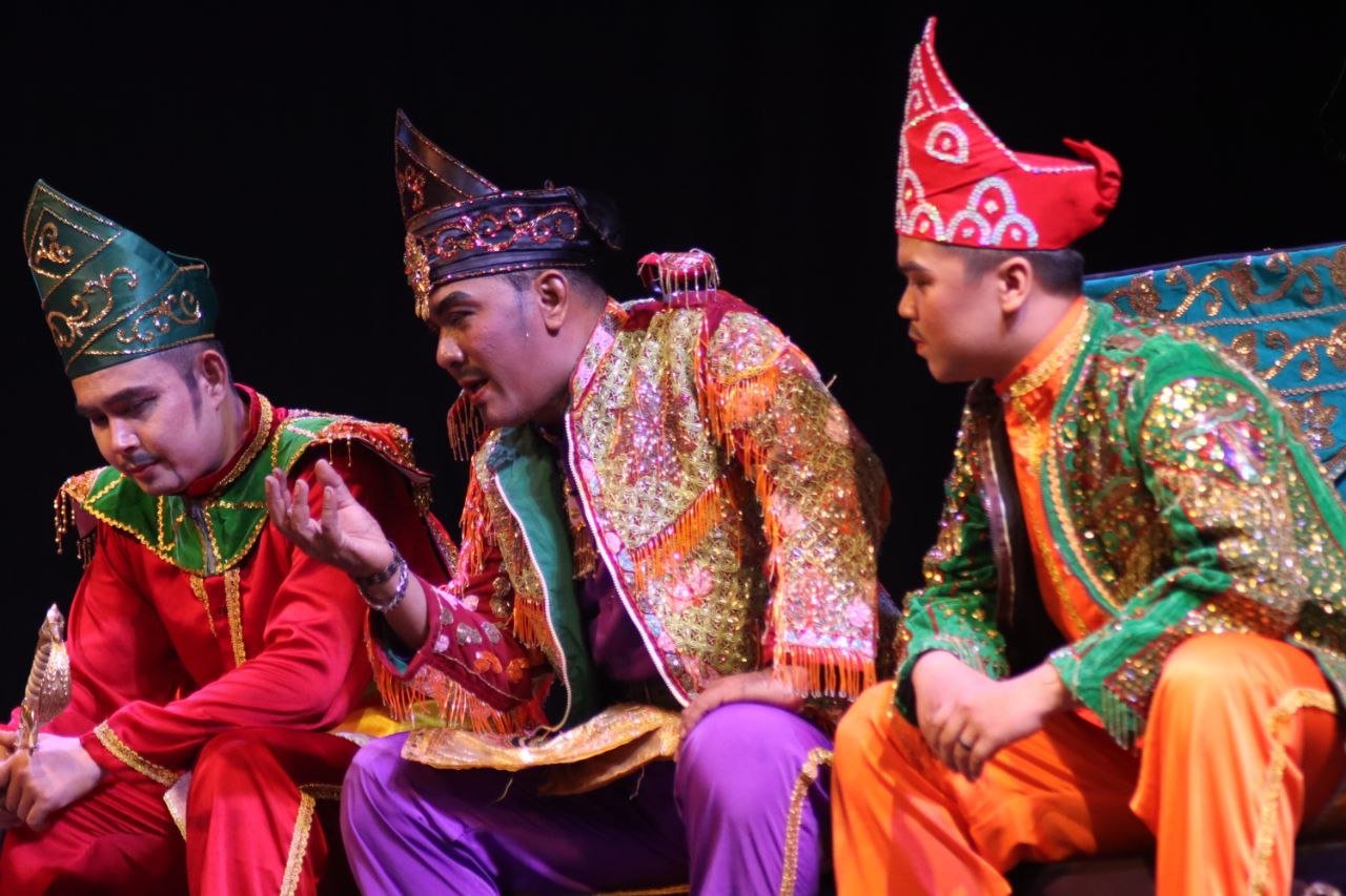 Jadi Ajang Silaturahmi Antar Seniman, Pemprov Kalsel Selenggarakan Aruh Teater Kalsel 2025