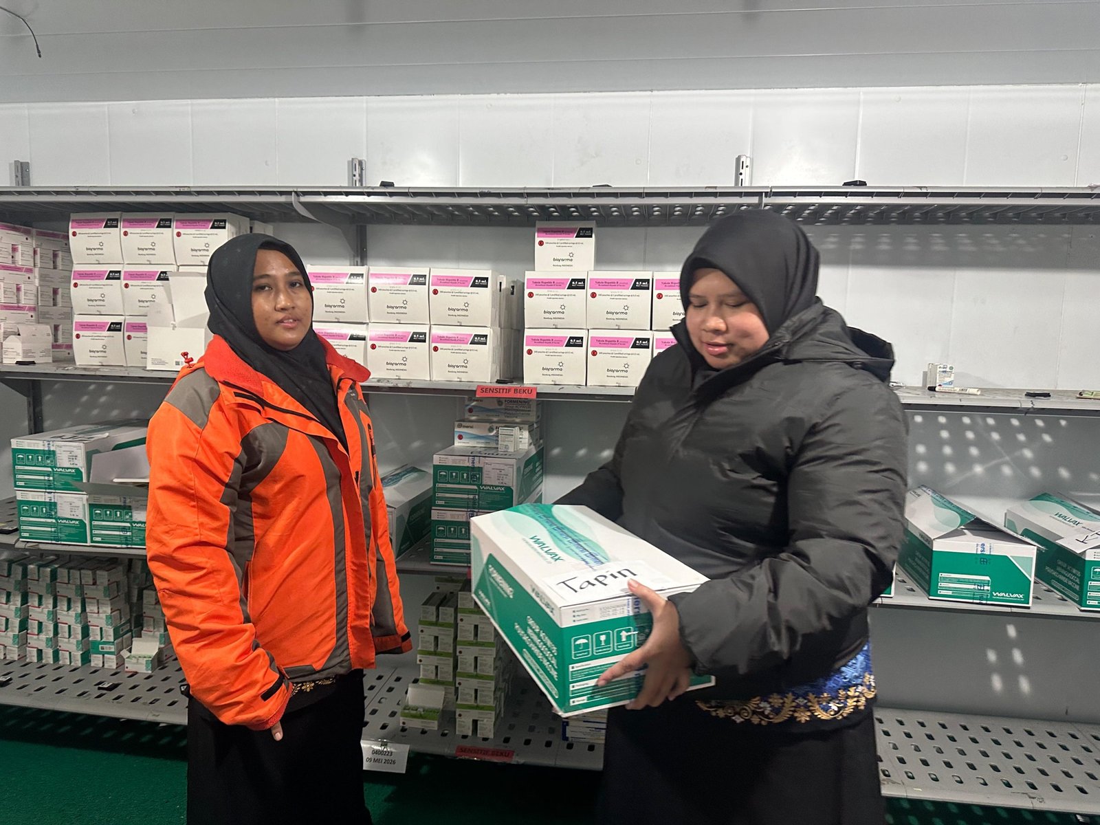 Dinkes Kalsel Distribusikan  3.844 Vial Vaksin Meningitis untuk Calon Jemaah Haji 2025