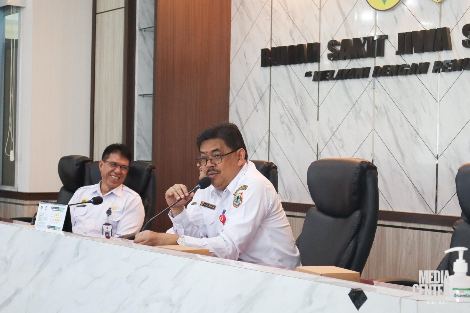 Tim Seleksi KPID Kalsel Terima Hasil Psikotes dari RSJ Sambang Lihum