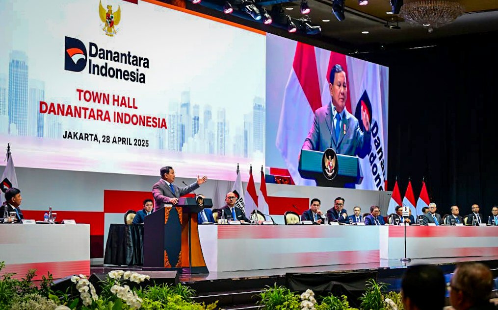Presiden Prabowo Berikan Arahan kepada 1.500 Pimpinan BUMN dalam Acara Town Hall Danantara Indonesia