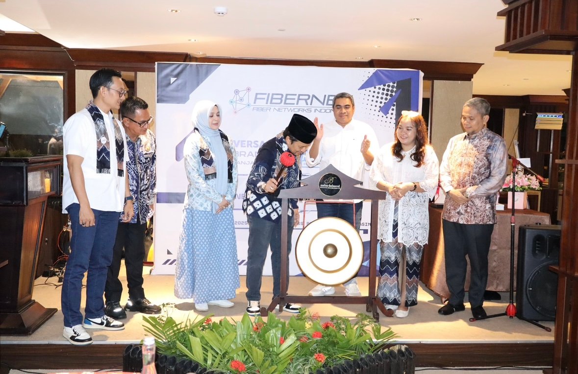 Wagub Kalsel Resmi Meluncurkan Layanan Televisi Berlangganan FiberTv