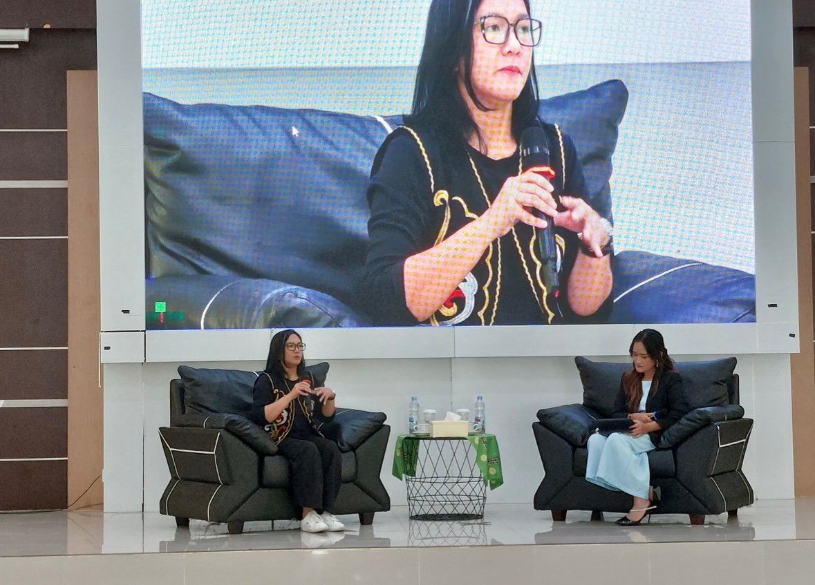 Pelajar dan Mahasiswa Antusias Ikuti Bedah Buku Gadis Kretek Bersama Penulis Ratih Kumala