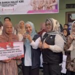 Ketua TP Posyandu Provinsi Kalsel Lanjutkan Kunjungan ke Posyandu Kamboja Desa Banua Halat Kiri Kabupaten Tapin