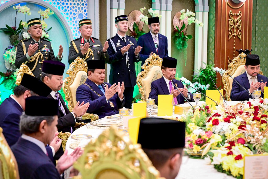 Harmoni Rasa dan Budaya: Presiden Prabowo Dijamu Santap Siang Kenegaraan oleh Sultan Brunei di Istana Nurul Iman