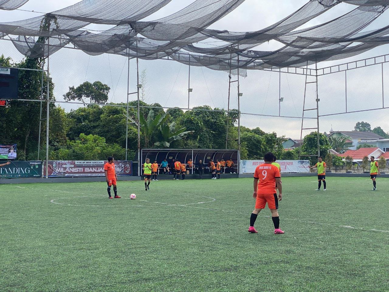 Pererat Tari Silaturahmi Tenaga Pendidik Pada Hardiknas 2025, Pemprov Kalsel Selenggarakan Kompetisi Mini Soccer