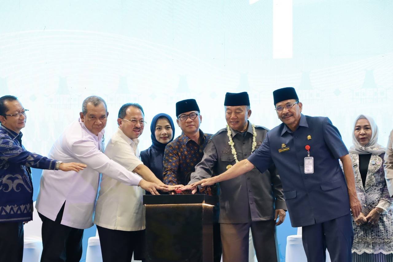 Pemprov Kalsel Resmi Luncurkan Pembentukan Koperasi Desa Merah Putih