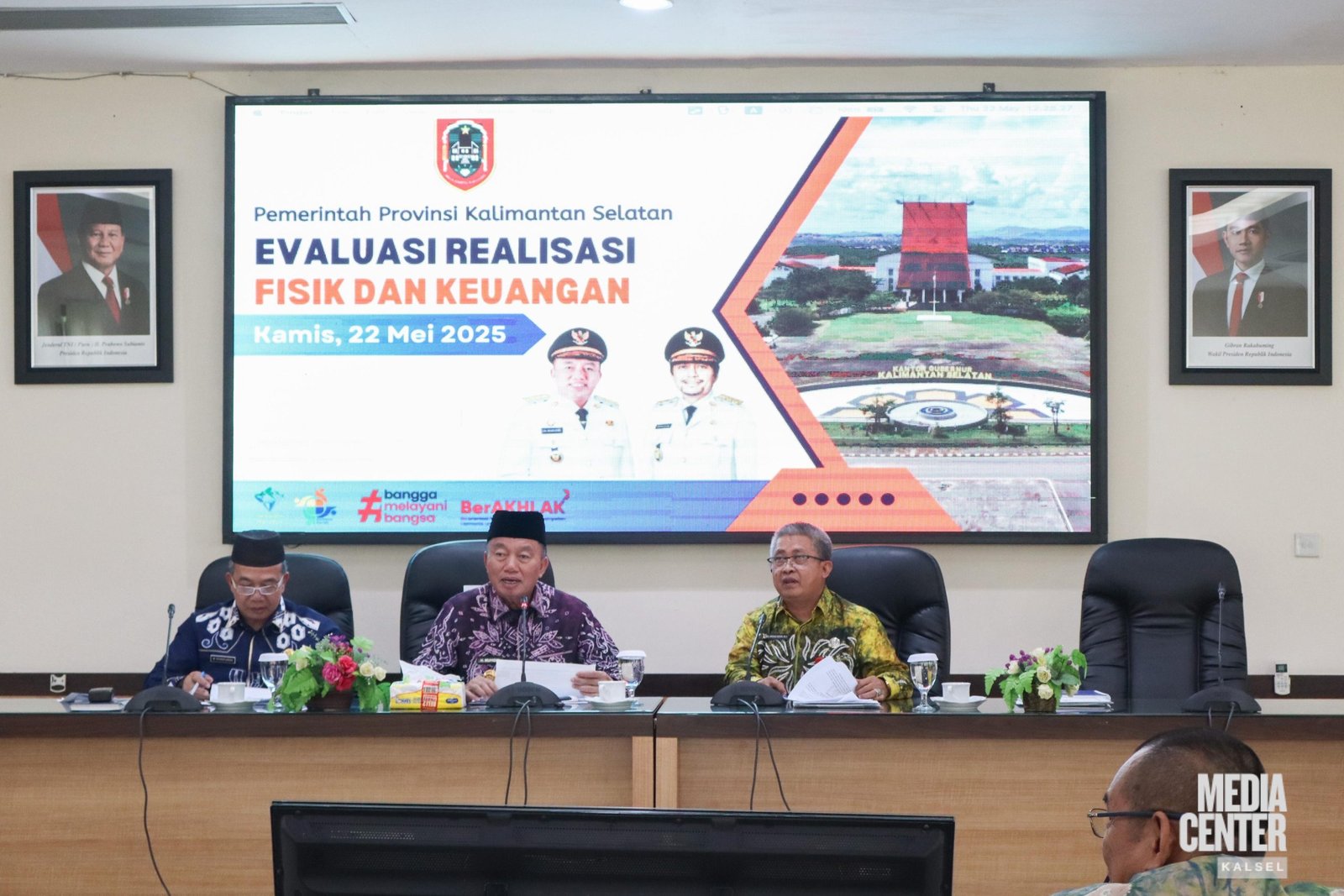 Pemprov Kalsel Gelar Rapat Evaluasi Realisasi Fisik dan Keuangan Triwulan II 2025
