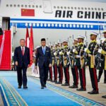 Premier Li Qiang Tiba di Tanah Air, Tandai Kunjungan Resmi Tiga Hari ke Indonesia