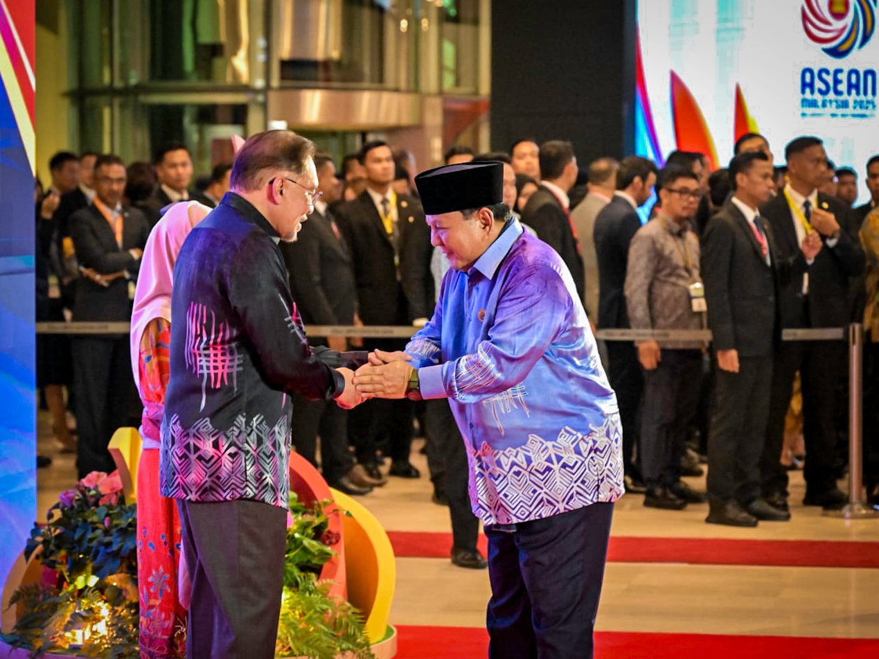 Presiden Prabowo Hadiri Gala Dinner KTT ke-46 ASEAN