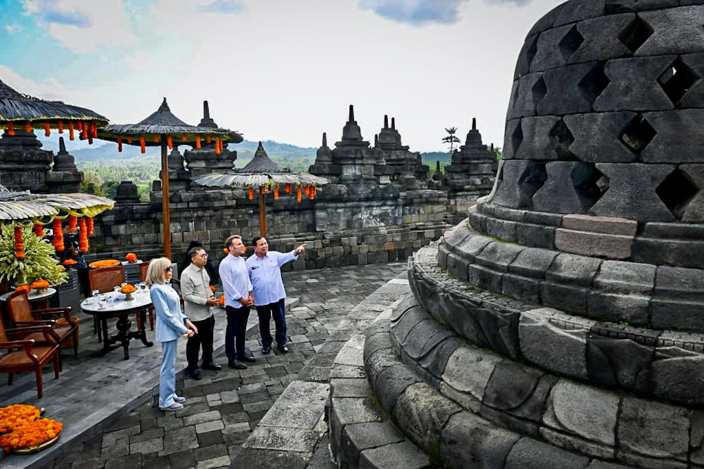 Presiden Macron Kagumi Candi Borobudur: Lambang Keunggulan Manusia dan Inspirasi Dunia
