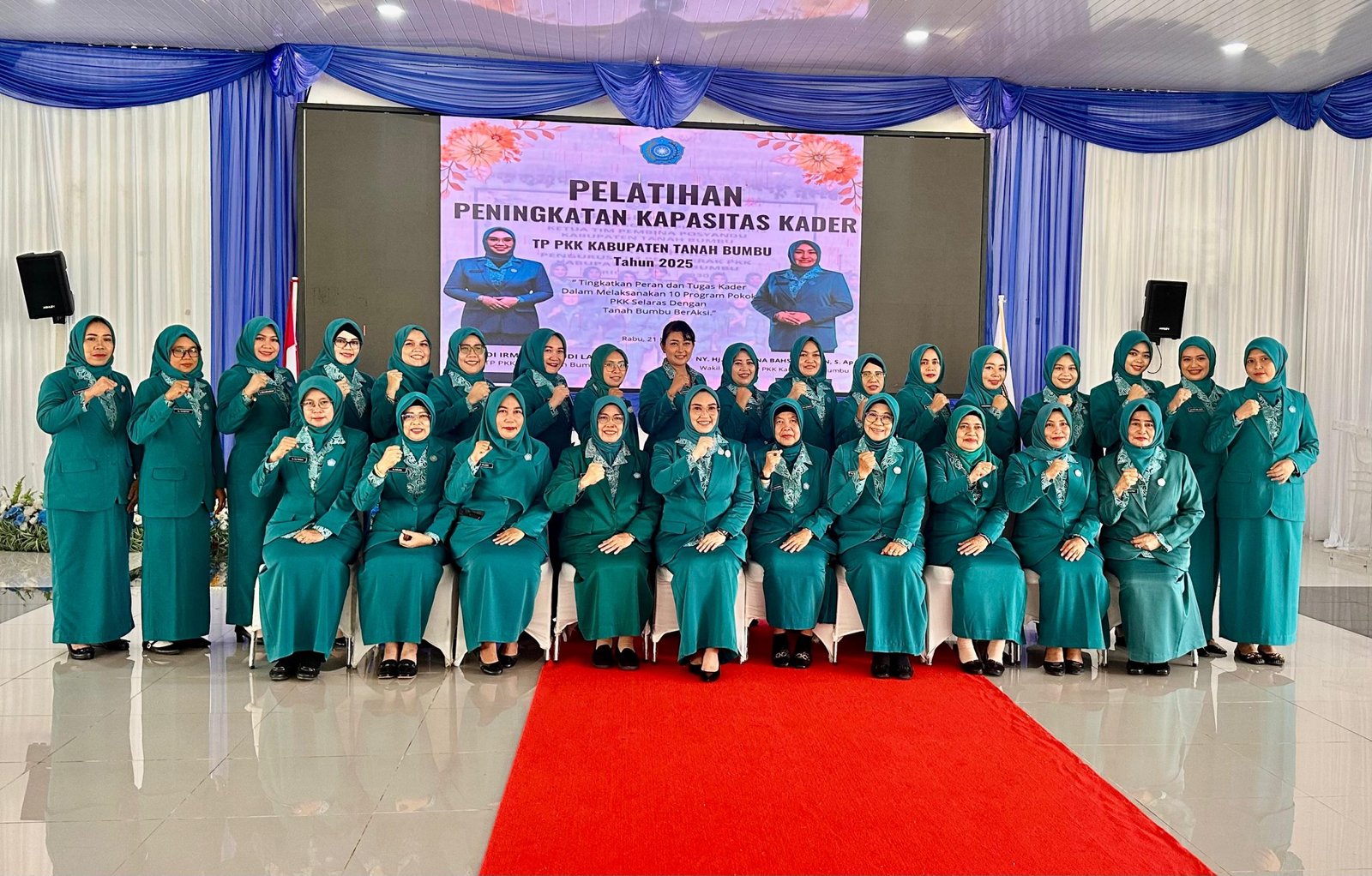 Ketua TP PKK Tanbu Buka Rakon dan Pelatihan Peningkatan Kapasitas Kader