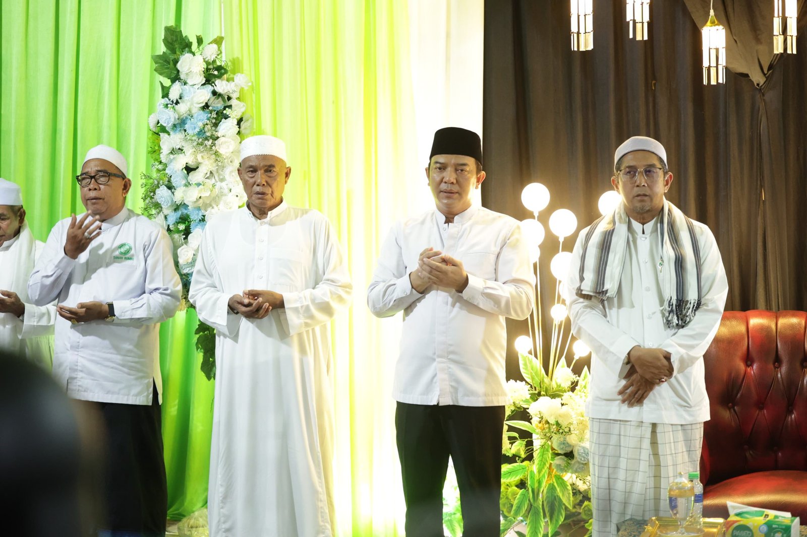Pemkab Tanbu Hadiri Haul ke-8 Al-Ustadz Amiruddin, S.Ag Bin H. Musaid