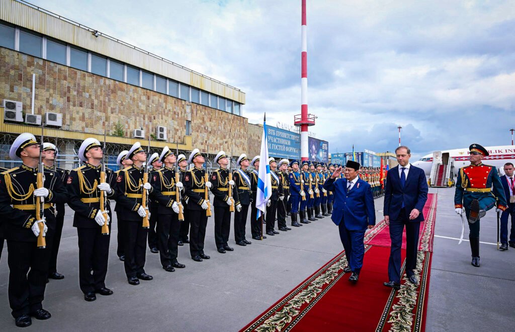 Tiba di St. Petersburg, Presiden Prabowo akan Bertemu Presiden Putin dan Hadiri SPIEF 2025