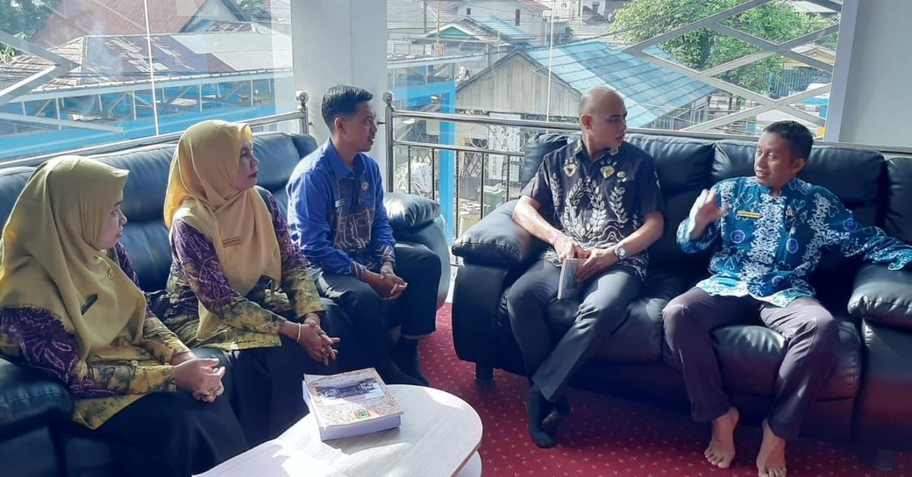 Kunjungi Dispersip Kotabaru, Dispersip Kalsel Himpun Karya Lokal dan Sosialisasikan Serah Simpan KCKR
