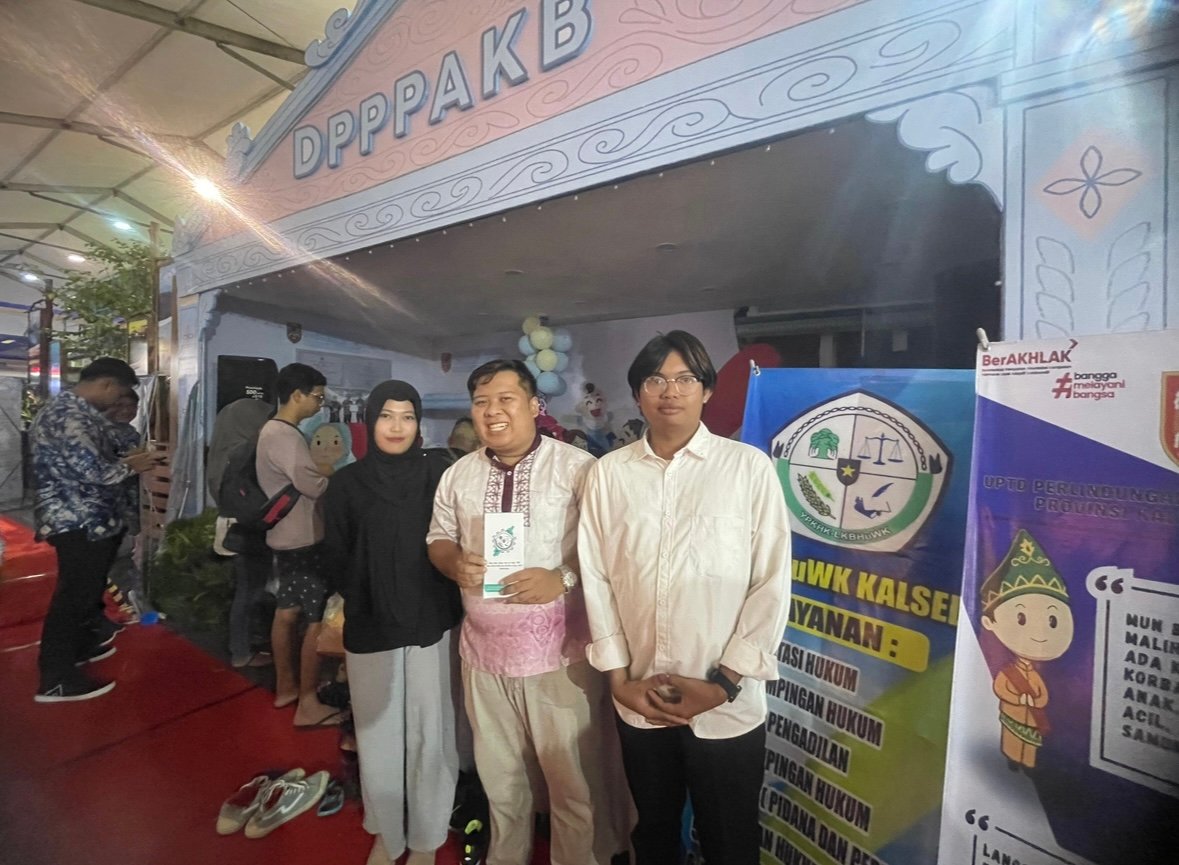 DPPPAKB Kalsel Berikan Ruang Konsultasi bagi LKBHUWK di Stan Kalsel Expo 2025