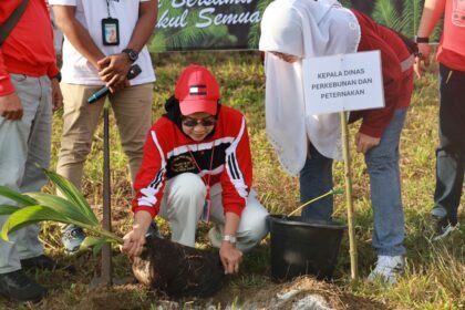 Disbunnak Peringati Harjad Ke-75 Kalsel dan HUT Ke-80 RI dengan Semangat Peduli Lingkungan