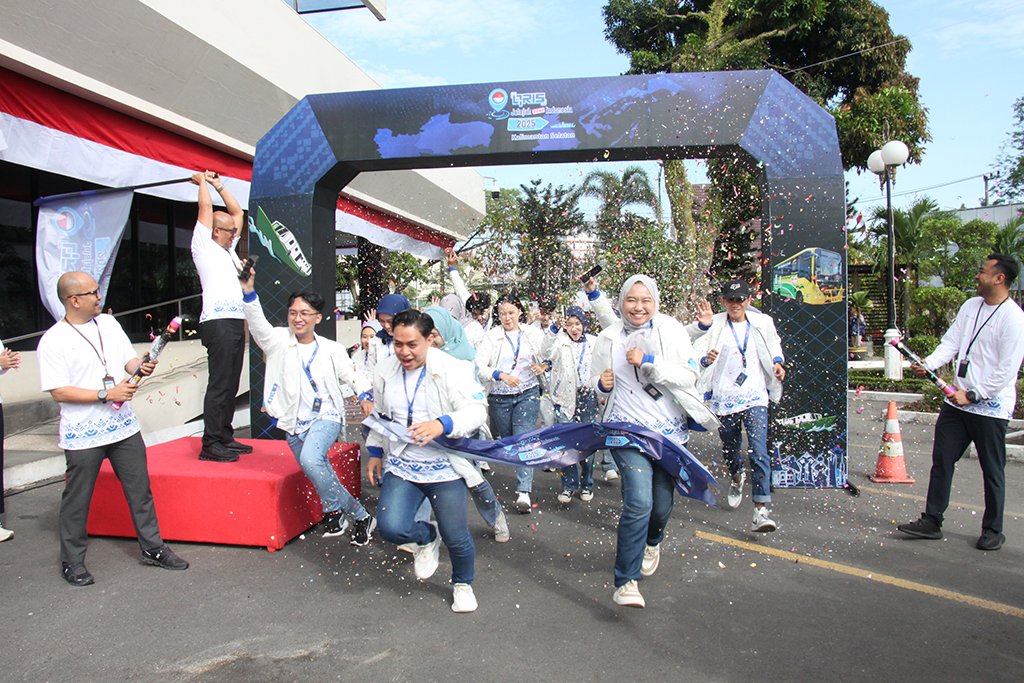 BI Kalsel Lepas Peserta QRIS Jelajah Indonesia 2025, Dorong Edukasi dan Budaya Digitalisasi Pembayaran