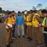 Dinas PUPR Kalsel Tinjau Proyek Jalan Lintas Tengah Pulau Laut, Target Tuntas Bertahap