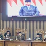 Pemkab dan DPRD Tanbu Mendengarkan Pidato Kenegaraan Presiden Prabowo Subianto Jelang HUT RI Ke-80