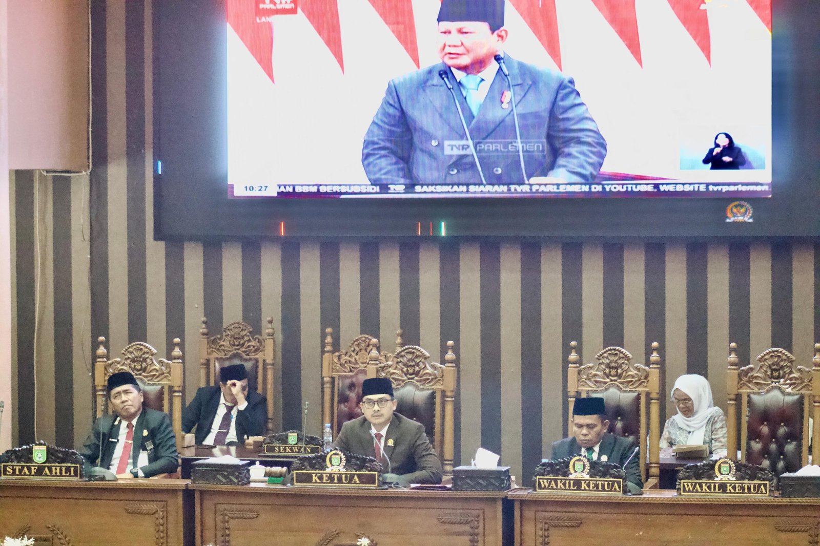 Pemkab dan DPRD Tanbu Mendengarkan Pidato Kenegaraan Presiden Prabowo Subianto Jelang HUT RI Ke-80