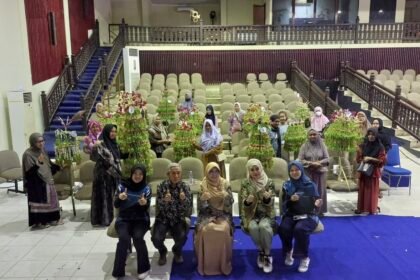 Helmawati Juarai Lomba Payung Kembang Disdikbud Kalsel 2025, Angkat Tradisi Banua