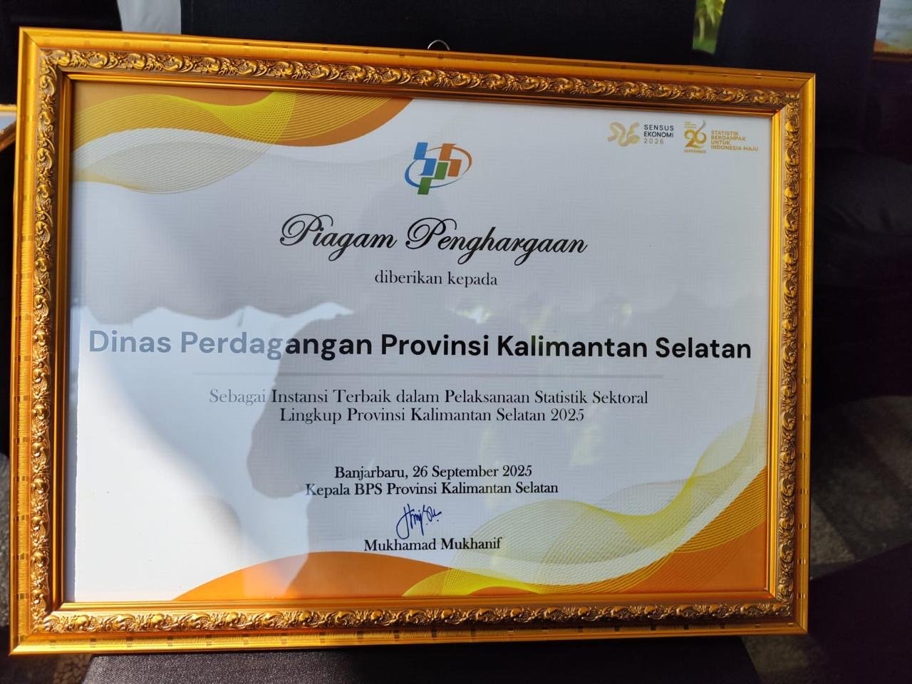 Dinas Perdagangan Kalsel Raih Penghargaan Instansi Terbaik Statistik Sektoral dari BPS