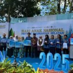 Tingkatkan AKI, Dislautkan Kalsel Safari Gemarikan dengan Bagikan 200 Paket Makanan Olahan Ikan di Peringatan HAN 2025