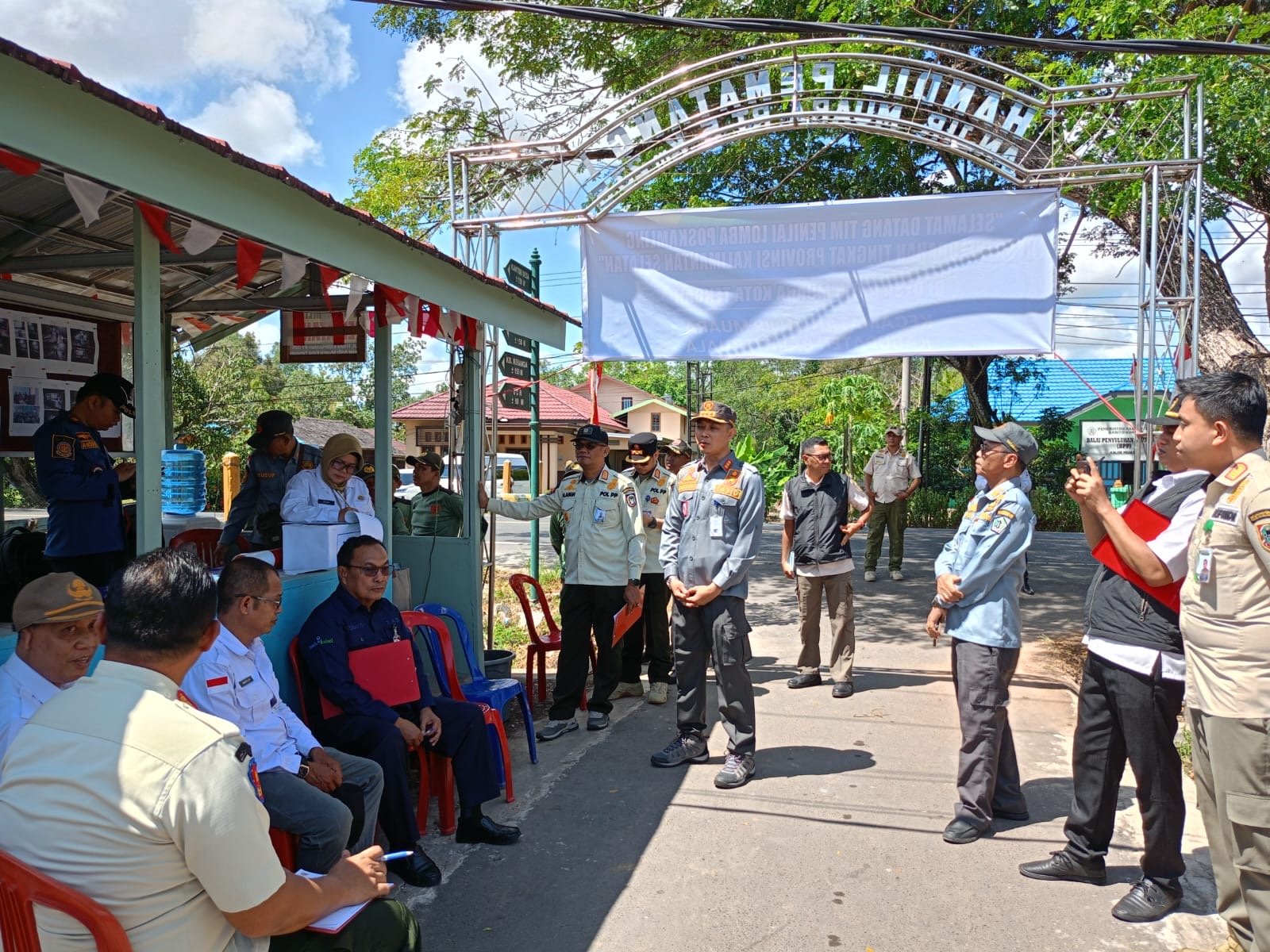 Hidupkan Semangat Gotong Royong, Satpol PP dan Damkar Kalsel Laksanakan Lomba Poskamling Terbaik