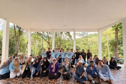 Dispar Kalsel Gelar Bimtek Pengelolaan Destinasi Wisata Geopark Meratus di Desa Tiwingan Lama