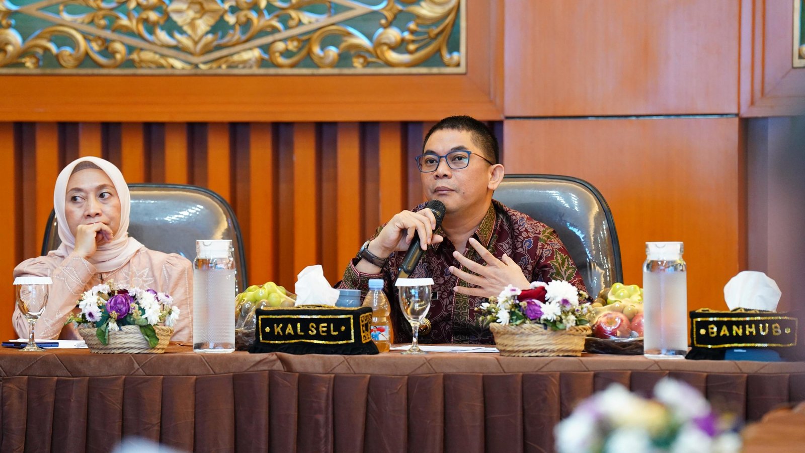 Bupati Tanah Bumbu Tegaskan Komitmen Tingkatkan Akuntabilitas Kinerja Lewat Rakoor Tindak Lanjut SAKIP Triwulan II 2025