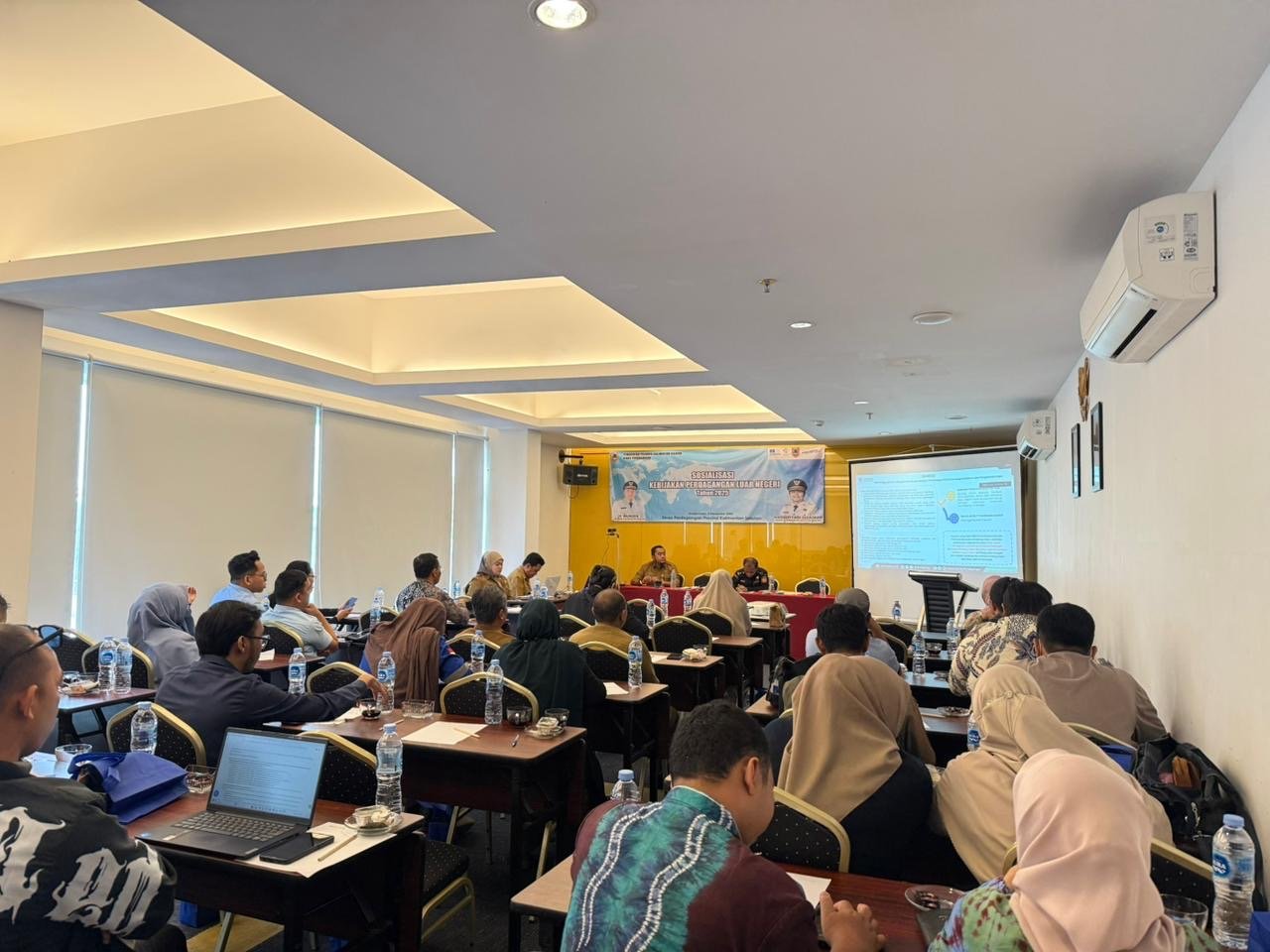 Disdag Kalsel Sediakan Wadah bagi Pelaku Usaha Pahami Kebijakan Terbaru Perdagangan Luar Negeri dan Perlancar Ekspor Impor Daerah
