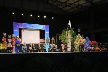 Kolaborasi Wayang Gung dan Wayang Banjar Meriahkan Hari Wayang Nasional di Taman Budaya Kalsel
