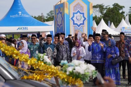 Pawai Ta’aruf Mobil Hias Semarakkan MTQN ke-21 Tanah Bumbu