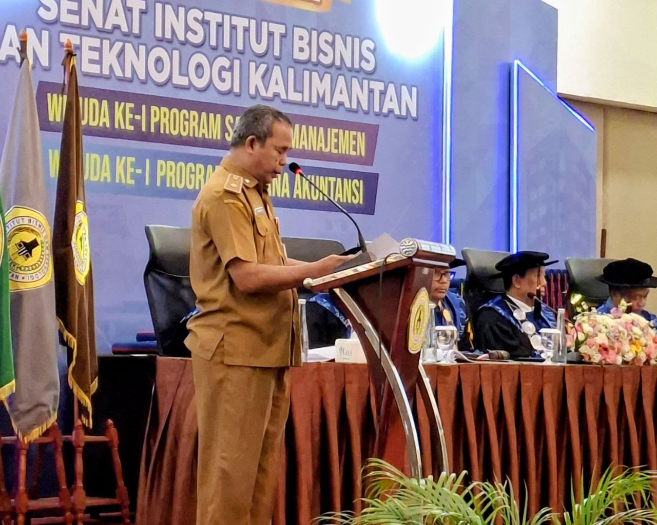 Pemprov Kalsel Apresiasi Wisudawan IBITEK