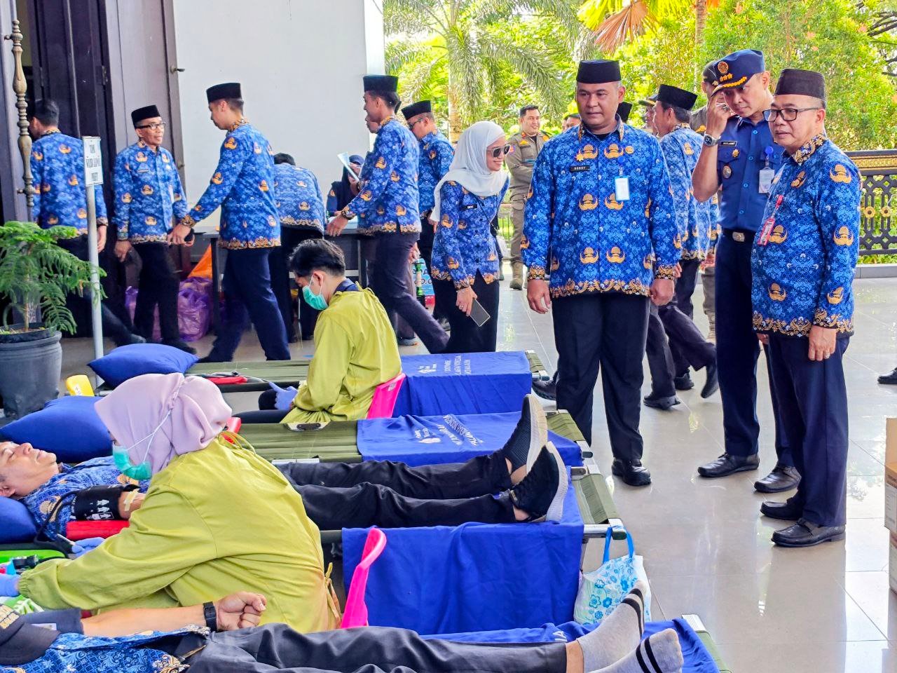 Bentuk Kepedulian Terhadap Masyarakat, Satpol PP dan Damkar Kalsel Gelar Donor Darah