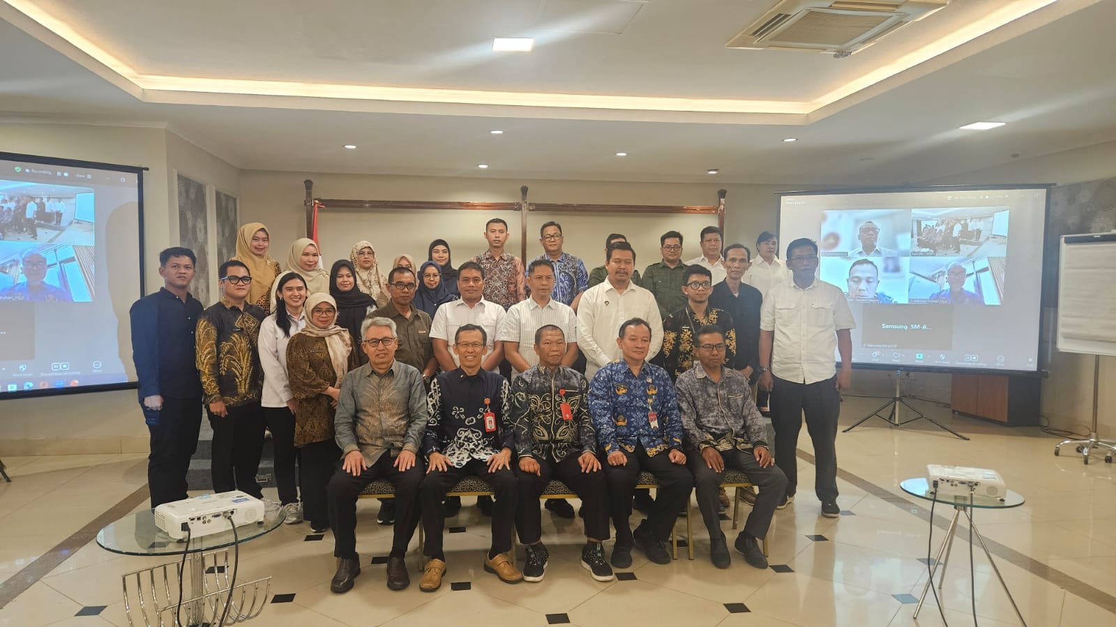 Kesbangpol Kalsel Gelar Rapat Tindak Lanjut Monitoring dan Evaluasi RAD-PE 2025 Bersama BNPT