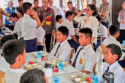 Wamendagri dan Wagub Kalsel Kunjungi Sekolah Rakyat Menengah Pertama 20 Banjarbaru, Pantau Kondisi Asrama dan Ruang Kelas