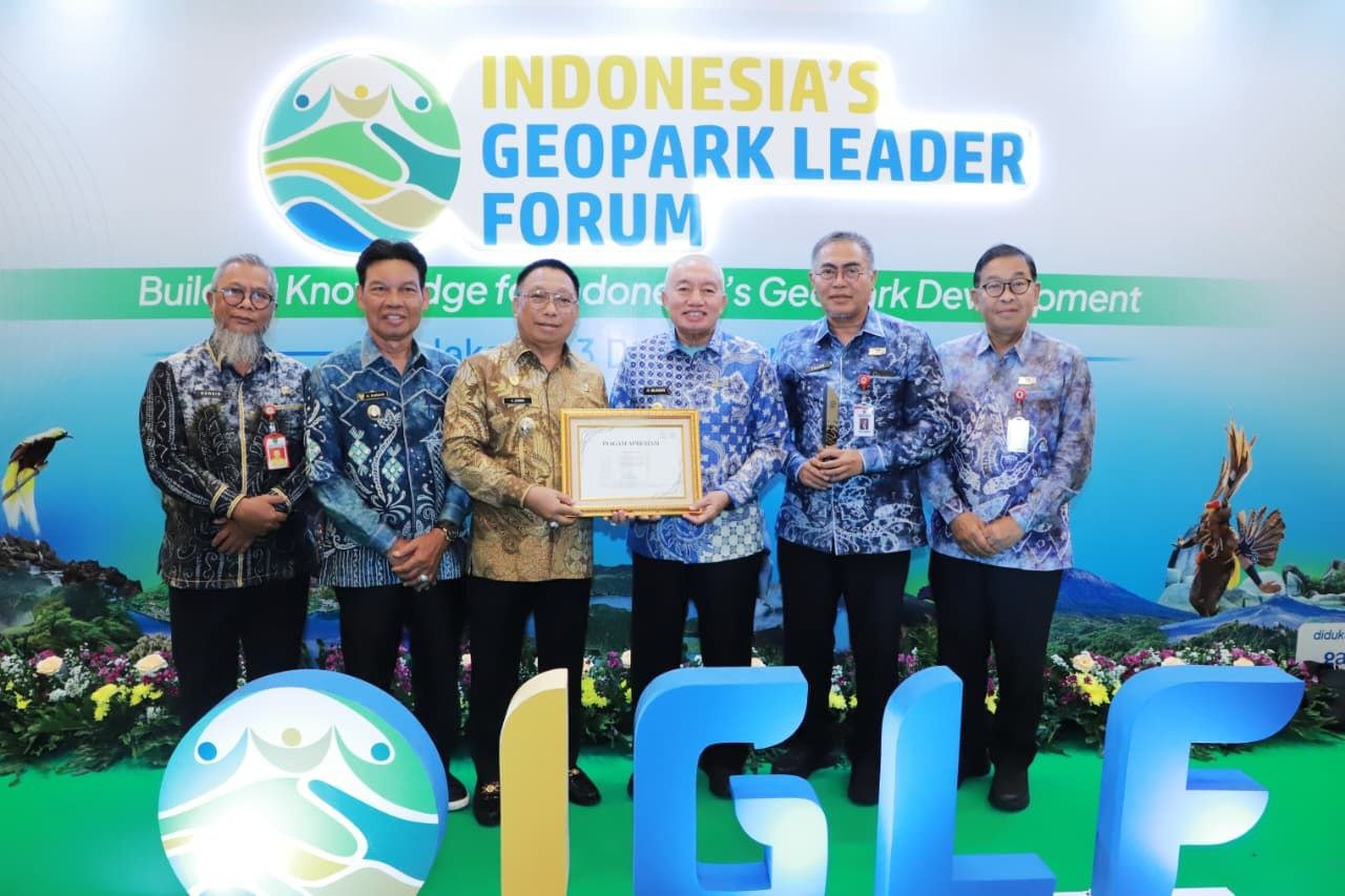 Gubernur Kalsel Terima penghargaan UNESCO Global Geopark (UGGp) Meratus