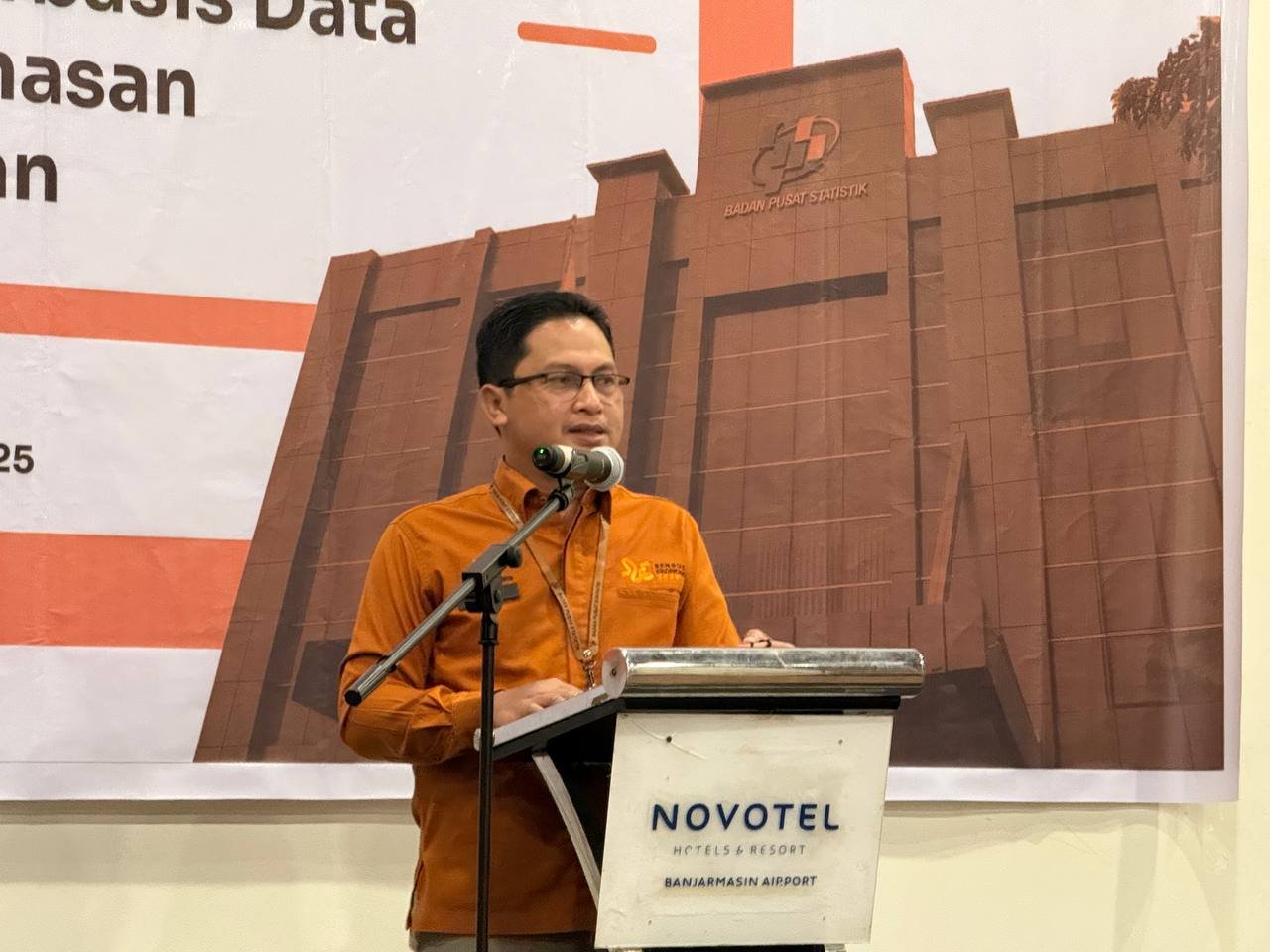 BPS Kalsel Gelar Workshop Penulisan Berbasis Data untuk Kehumasan dan Wartawan