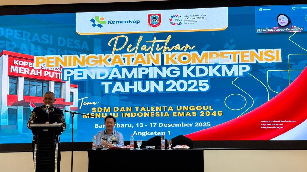 Perkuat Kualitas SDM Koperasi, Kadis Koperasi dan UKM Kalsel Buka Pelatihan Peningkatan Kompetensi Pendamping Koperasi Merah Putih