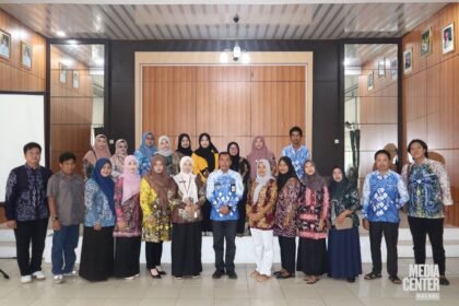 Diskominfo Kalsel Sosialisasikan Pemanfaatan Media Sosial untuk Dukung Posyandu Wasaka