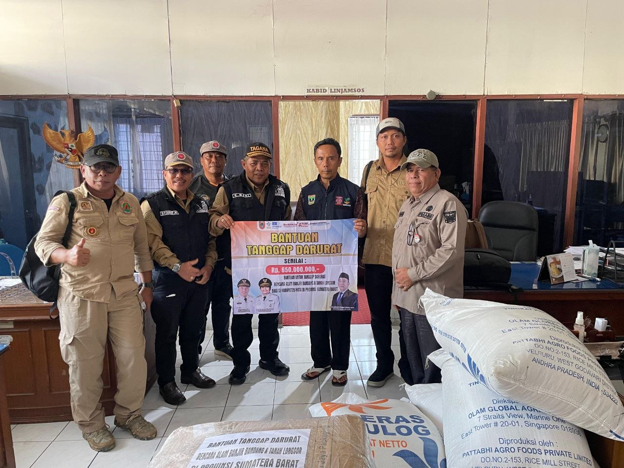 Pemprov Kalsel Salurkan Rp650 Juta Donasi Tahap Pertama untuk Sumatera Barat