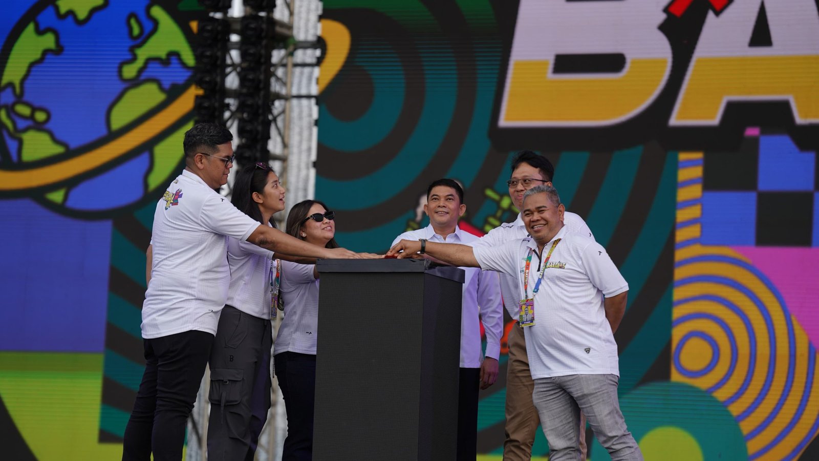 BATFEST 2025 Resmi Dibuka, Bupati Andi Rudi Latif : Momentum Emas Gerakan Ekonomi Lokal